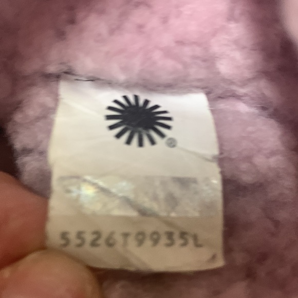 UGG Oh Yeah slides - Picture 8 of 9